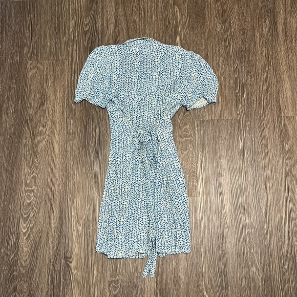 UO Crowley Collared Floral Mini Dress in Multi Blue - Picture 7 of 8